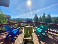 Family Friendly, Gorgeous Views and steps to Tahoe Donner Ski Hill
