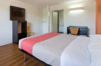 Motel 6 Dallas, TX - Market Center - 2-Star