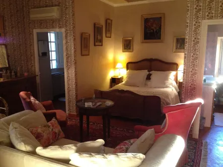 B&B Domaine le Clos du Pavillon "Authenticité et Ressourcement garantis" Отели рядом с достопримечательностью «Chapelle Saint Sébastien»