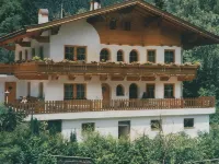 Comfortable Apartment in Mayrhofen with Garden