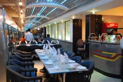 OYO9302巴賽拉酒店 鄰近希馬雅納格（Himayath Nagar）的酒店