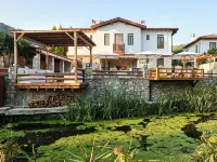 The River House Hotels in Ula