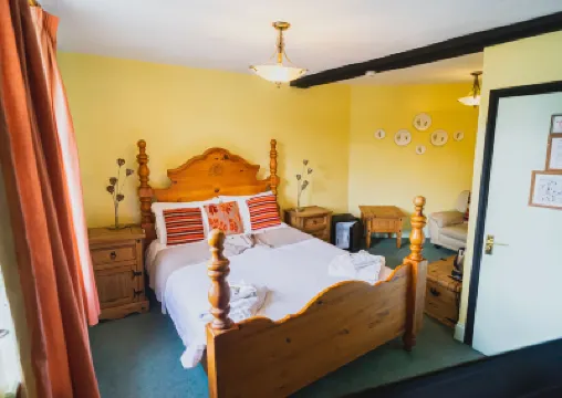 The Mug House Inn Hotels in 