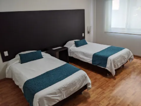 Grupo Kings Suites Alfredo de Musset