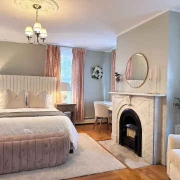 The Underwood-Hale House