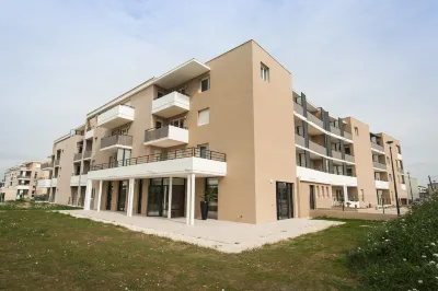 Zenao Appart'hotel Hôtels à proximité de : Stade Colline des Mourgues