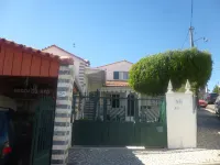 Oriente DNA Studios Các khách sạn ở Sacavém e Prior Velho