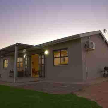 Mayfair Farm Cottages Hotel Exterior