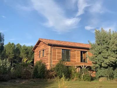 La Grange du Coulin Hotels in Saint-Julien-en-Born