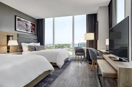 Live! by Loews - Arlington, TX Отели рядом с достопримечательностью «Университет Техас в Арлингтон»