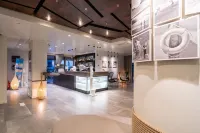 Nautilus Family Hotel - Quầy Bar