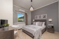 Madini Luxury Villa with Private Heated Pool Hotels in 