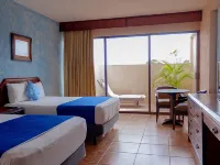 Hotel Los Aluxes Hotels near Montejo Avenue