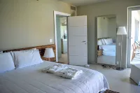 Le Vele Resort Hotels near Turks and Caicos Map Mural