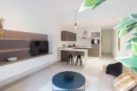 Origer Apartments by Rentaroo