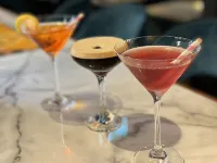 Yak & Yeti Hotel - bar