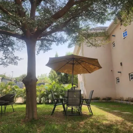 Pinewood Apartments