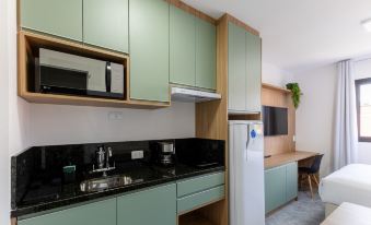 Roomo Curitiba One House Residencial
