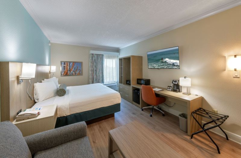 Galleria Palms Orlando - Free Theme Park Shuttles
