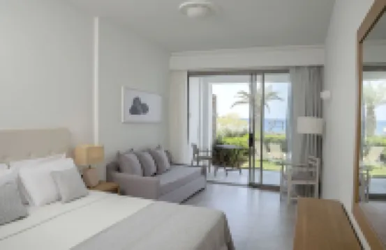 Maritimo Beach Hotel