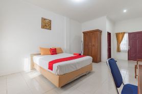 RedDoorz Near Samarinda Square