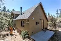 Grandpas Axe # 1775 Hotels in der Nähe von Big Bear Lake