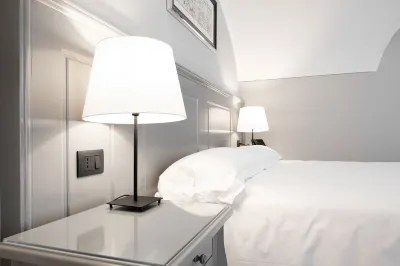 Hotel de Ville Các khách sạn gần Palazzo San Giorgio