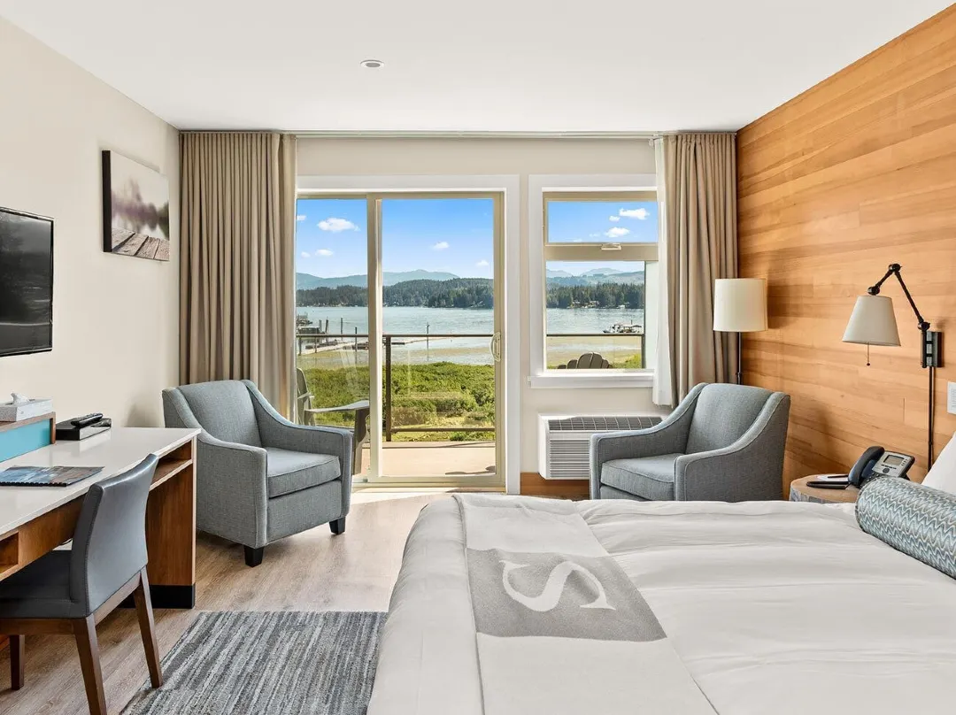 Sproat Lake Landing Resort - ブリティッシュコロンビア州