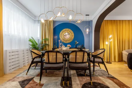 Birds of Paradise Отели рядом с достопримечательностью «Триумфальная арка»