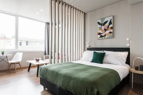 Wyz Attiki Aparthotel Hotel di West Athens