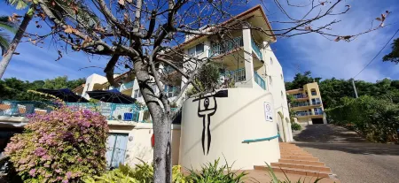 Shingley Ocean Views Отели в г. Кэннонвейл