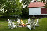 South Court Inn Stonyman Gemstone Mining 주변 호텔