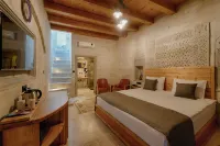 Concept Cave House