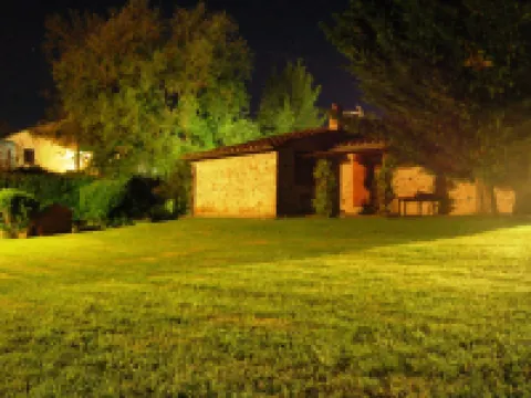 Apartment for 2 People Surrounded by Nature Hoteles en Bucine