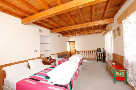 Hotel Om's Home Отели в г. Муктинатх