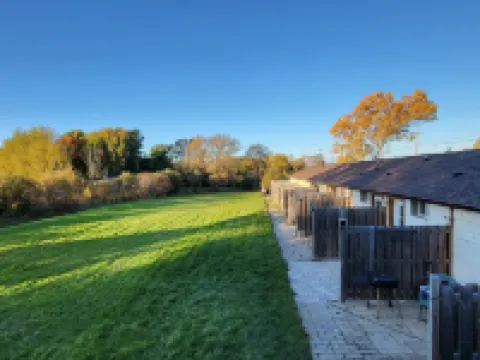 Happyland Inn Hotels in Severn