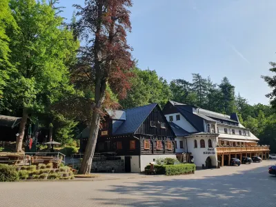 Hotel Und Restaurant Köhlerhütte - Fürstenbrunn Hotels in Zwönitz