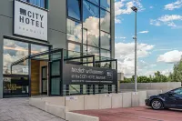 N+S City Hotel Neumarkt Hotels near Bankl mit Steinfiguren - Kreuzberg Deining