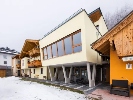 Chalet in Stuhlfelden Near Ski Slopes