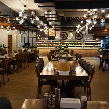 Mihman Hotel Отели рядом с достопримечательностью «Пристань для яхт Виапорт»