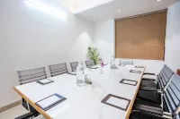 Regenta Place Raaj Agra, Tajganj