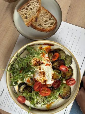 Milo Aparthotel Отели рядом с достопримечательностью «Archive Wroclaw University of Technology»