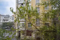 Central Dayflat Apartments Các khách sạn gần Institute Of International Relations Taras Shevchenko National University of Kyiv