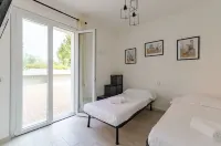 Joivy Flat with Terrace & Parking