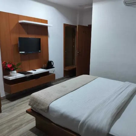 Hotel Brij Palace & Restaurant