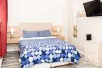 Crescent Motel Hotels in 