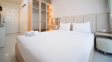 Cozy Studio Connected to Mall at the Vertu Apartment