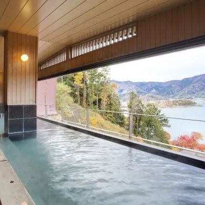 富士河口湖温泉拉庫玉旅館 鄰近河口湖富士山全景纜車的酒店