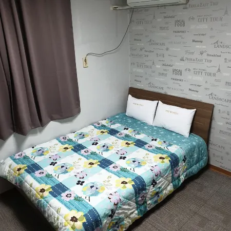 Nabijam Motel Отели рядом с достопримечательностью «Мост Тольсан»