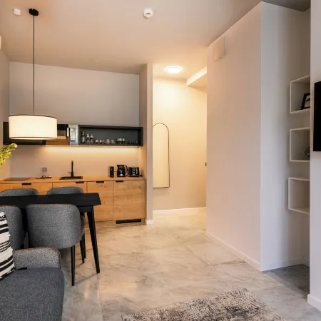 H11 Aparthotel